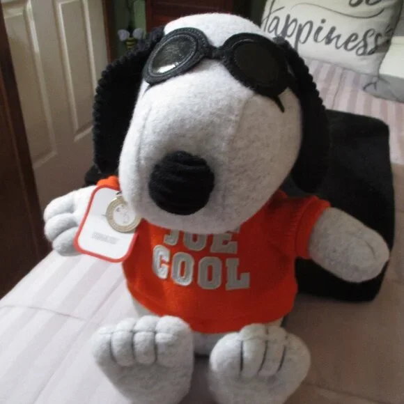 Hallmark Snoopy Peanuts 2021 Joe Cool Plush 12" - Picture 1 of 1